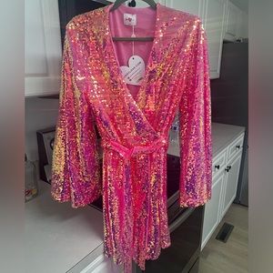 NWT Medium Buddy Love Lynlee wrap dress 💕